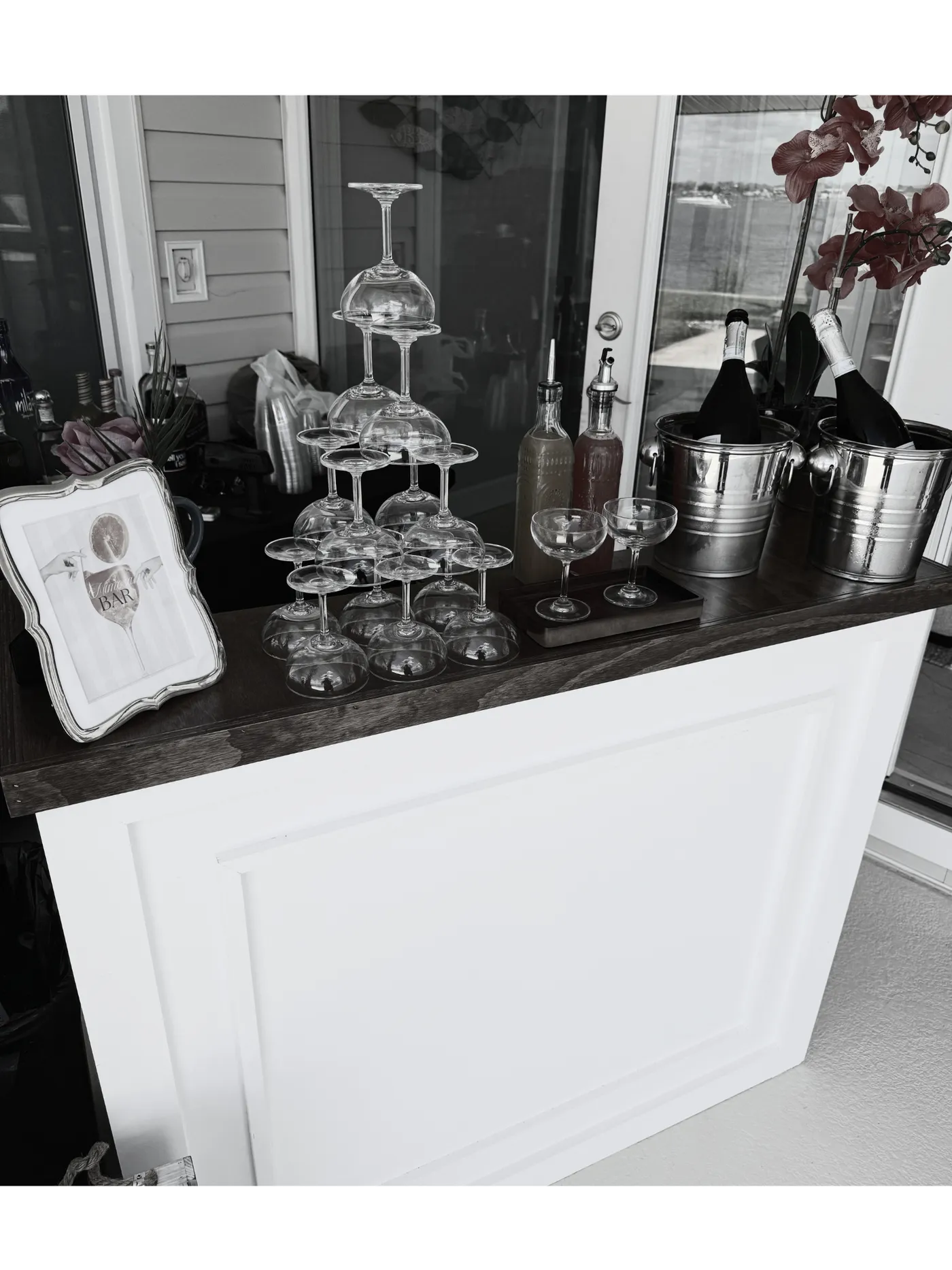 Bar setup black and white